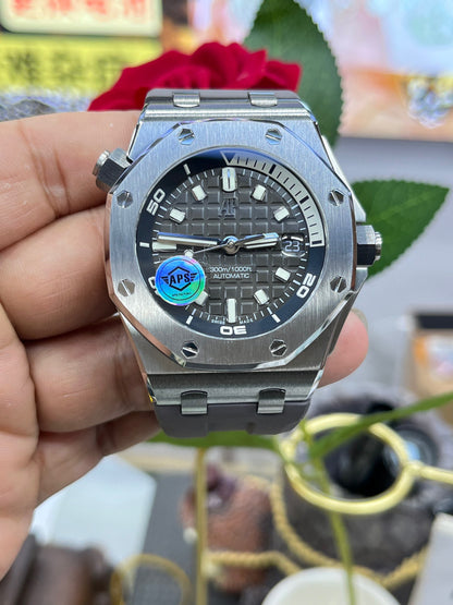 Audemars Piguet Royal Oak Offshore 15720 Grey Dial
