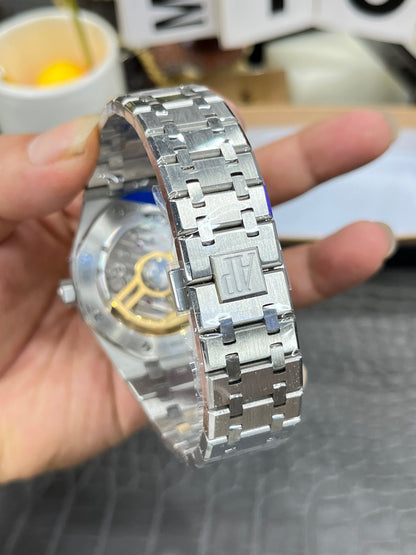 Audemars Piguet Royal Oak 15500 White Dial
