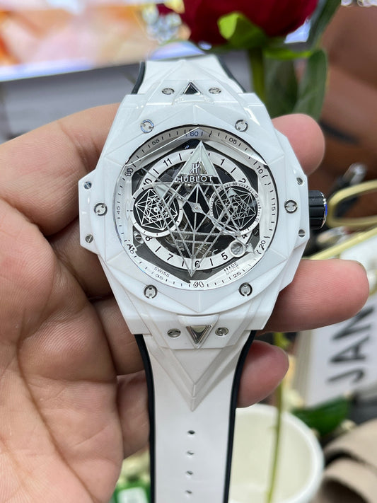 Hublot Big Bang Sang Bleu II White Ceramic 418.HX.2001.RX.MXM21