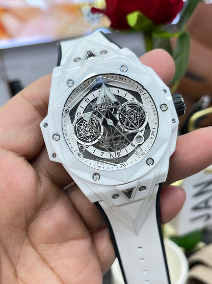 Hublot Big Bang Sang Bleu II White Ceramic 418.HX.2001.RX.MXM21