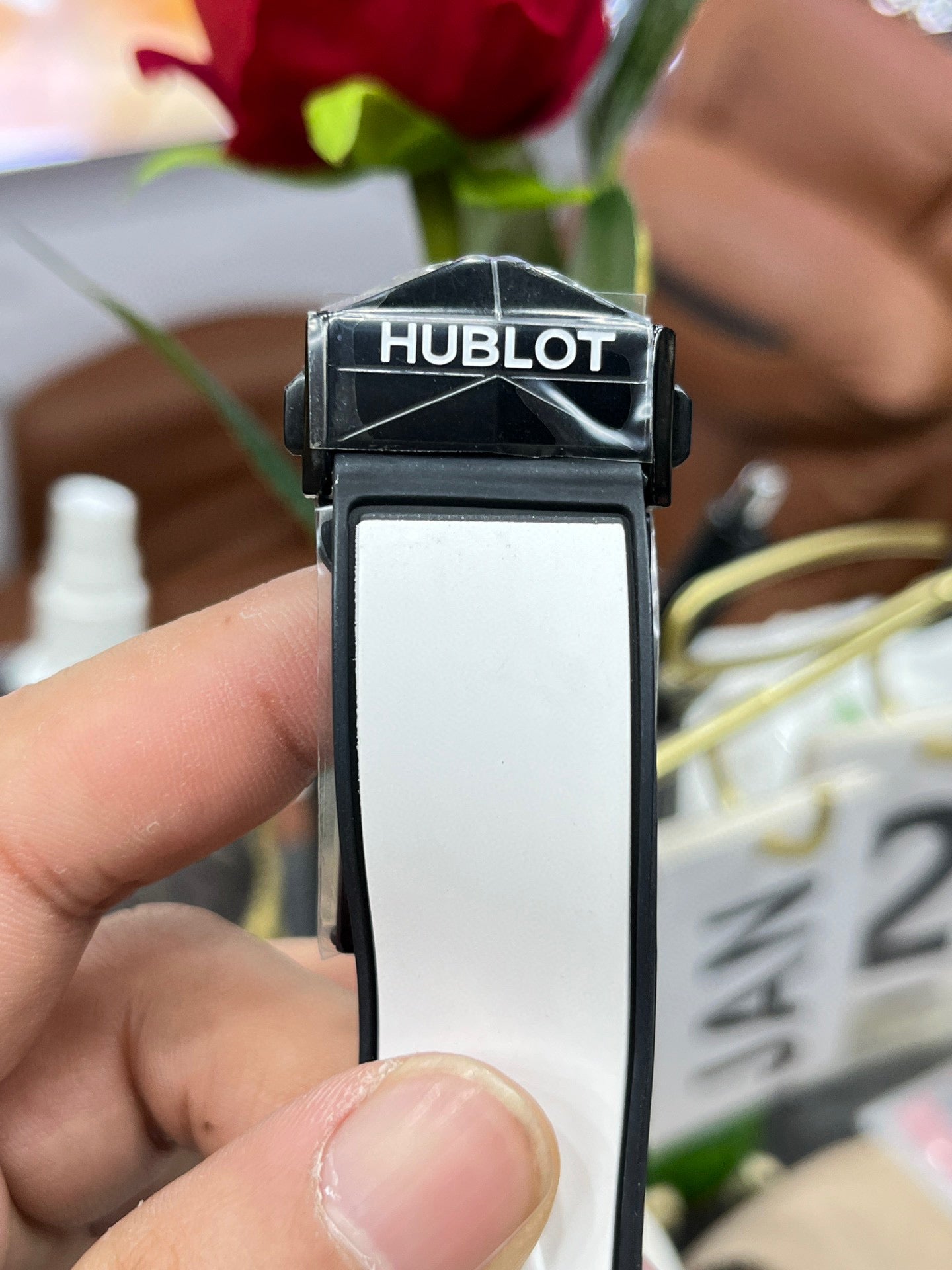 Hublot Big Bang Sang Bleu II White Ceramic 418.HX.2001.RX.MXM21