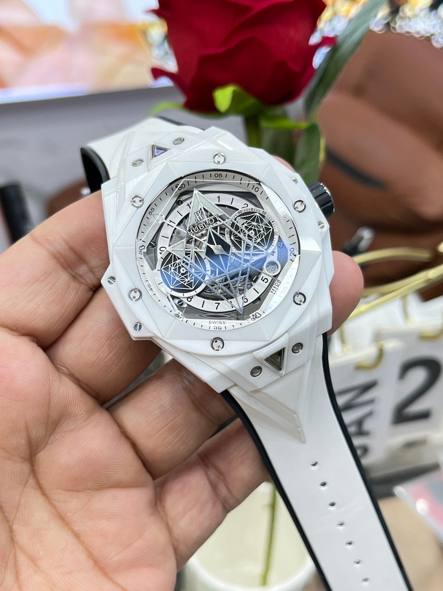 Hublot Big Bang Sang Bleu II White Ceramic 418.HX.2001.RX.MXM21