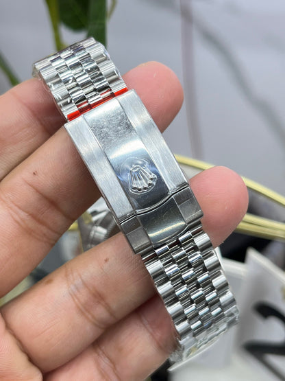 Rolex Datejust 41 (Белый циферблат) M126334-0010