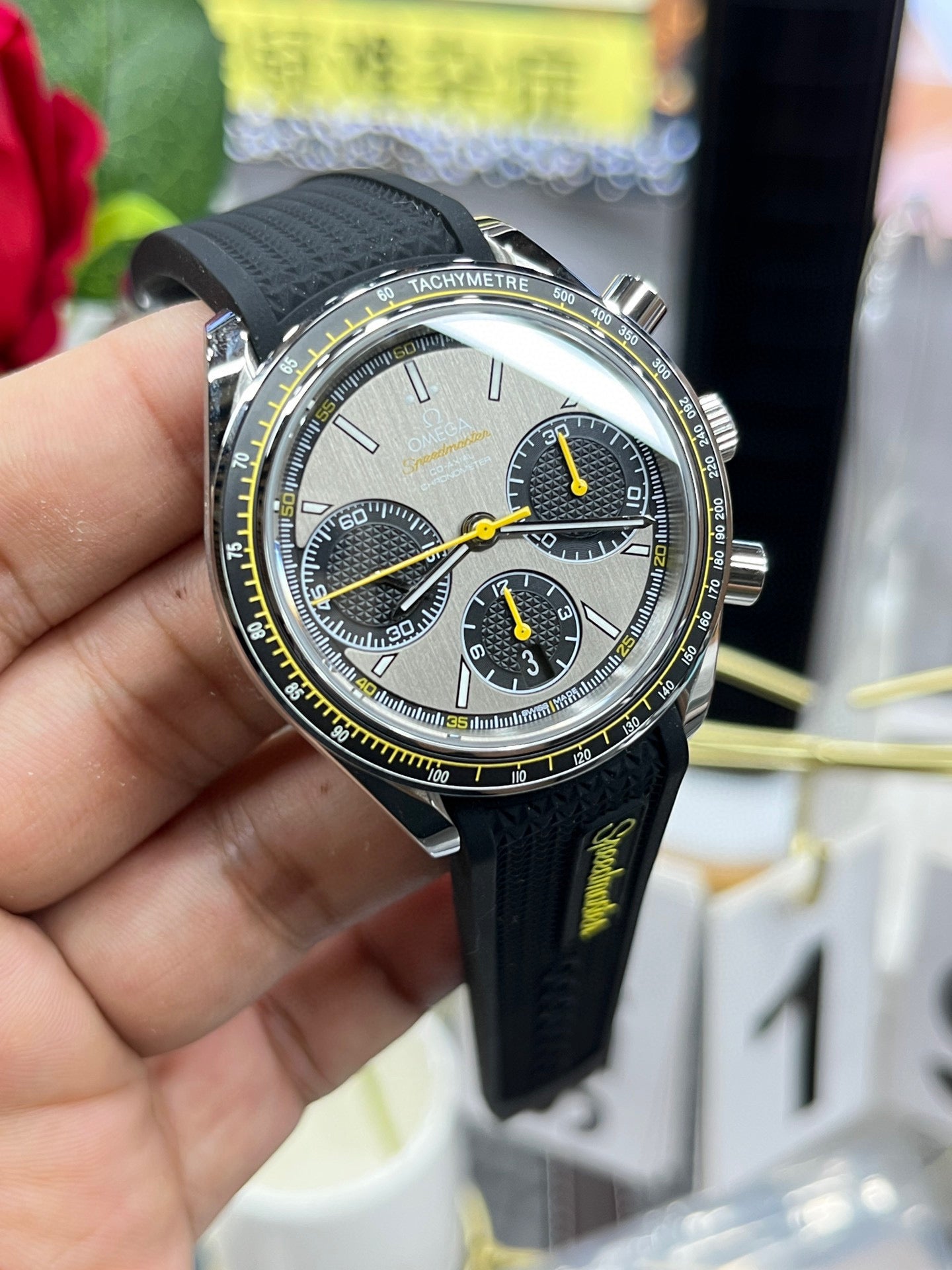 Omega Speedmaster Moonwatch 326.32.40.50.06.001