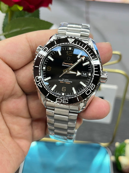 Omega Seamaster Planet Ocean 600M 215.30.44.21.01.001