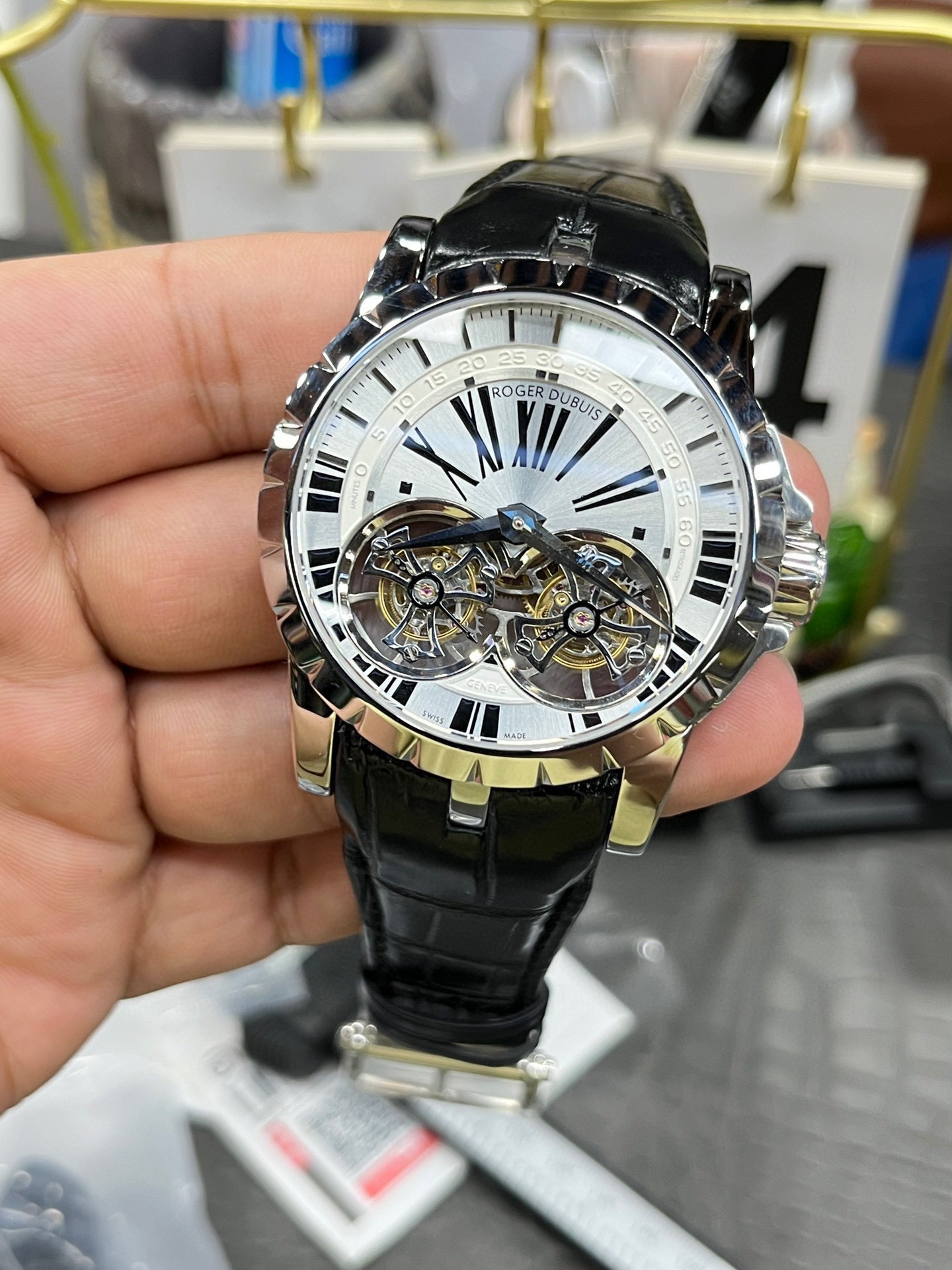 Roger Dubuis Double Tourbillon 0250 (Роджер Дюбюи двойной турбийон 0250)