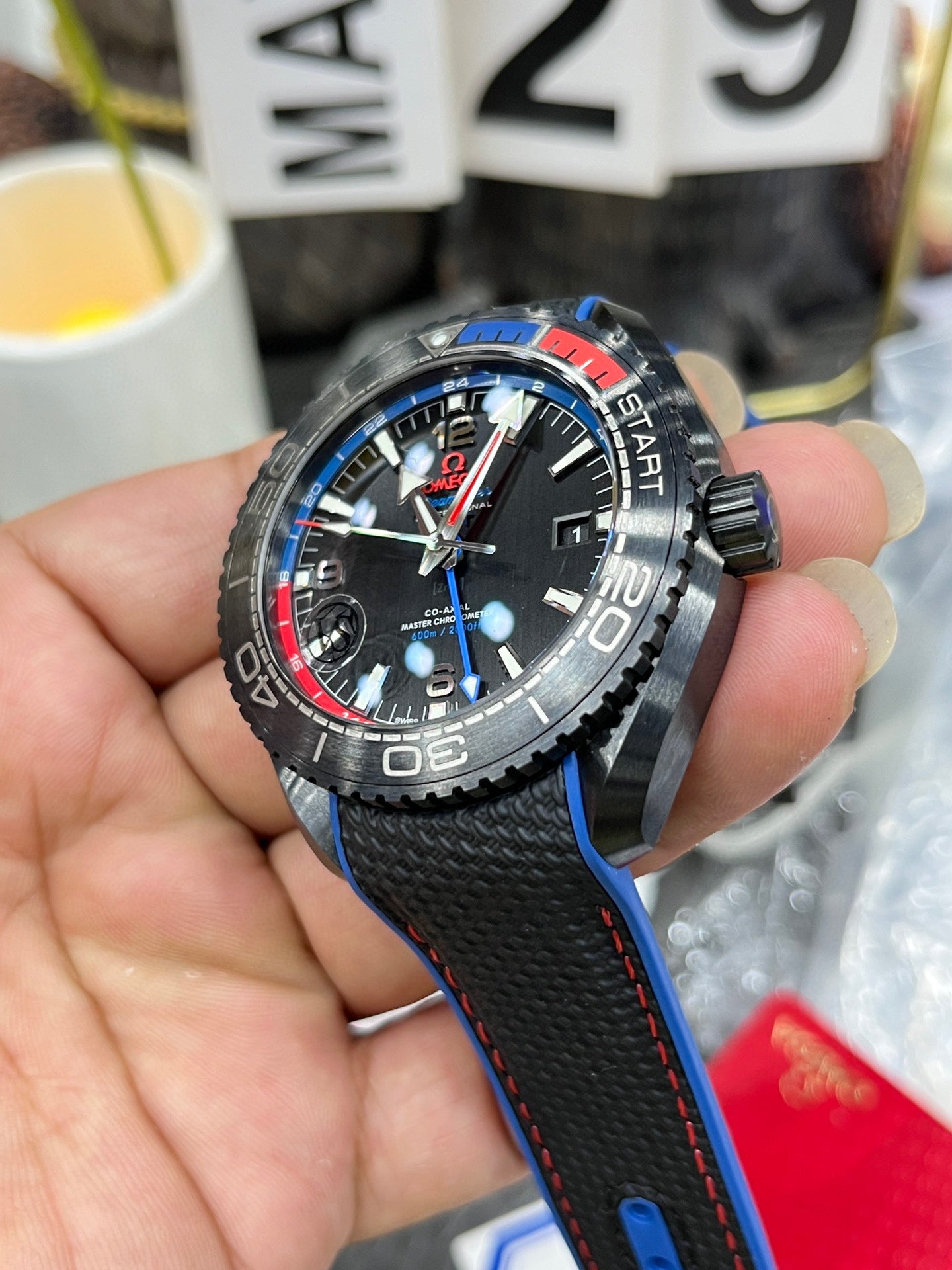 Omega Seamaster Planet Ocean 600M Deep Black 215.92.46.22.01.004