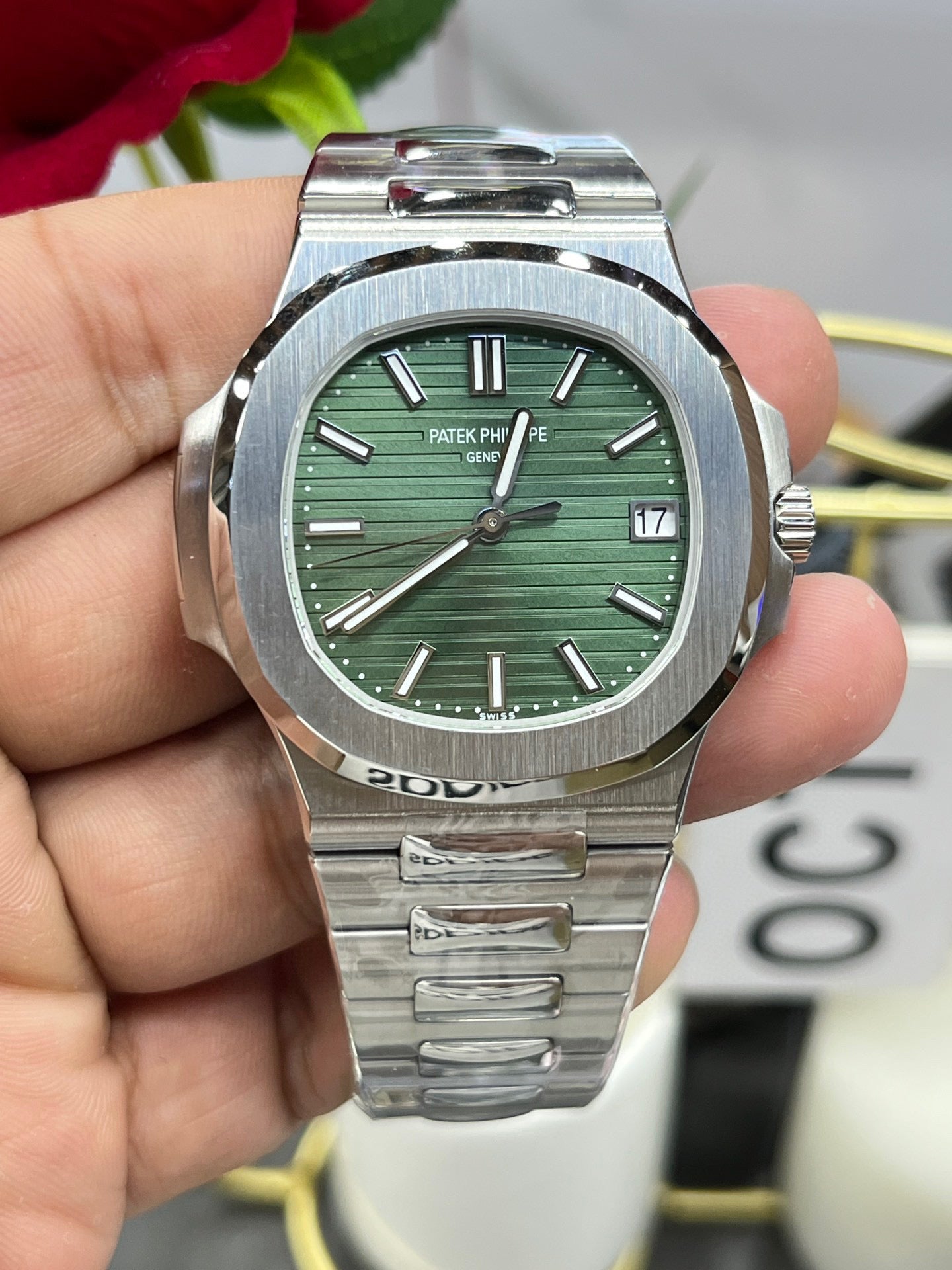 Patek Philippe Nautilus 5711/1A-014 (Patek Philippe Nautilus 5711 зелёный циферблат)