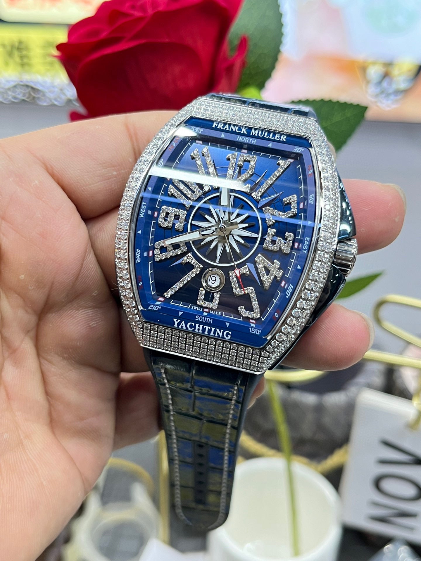 Franck Muller Vanguard V45 Yachting Diamond Bezel Blue Dial (Franck Muller Vanguard V45 Yachting с бриллиантовым безелем, синий циферблат)