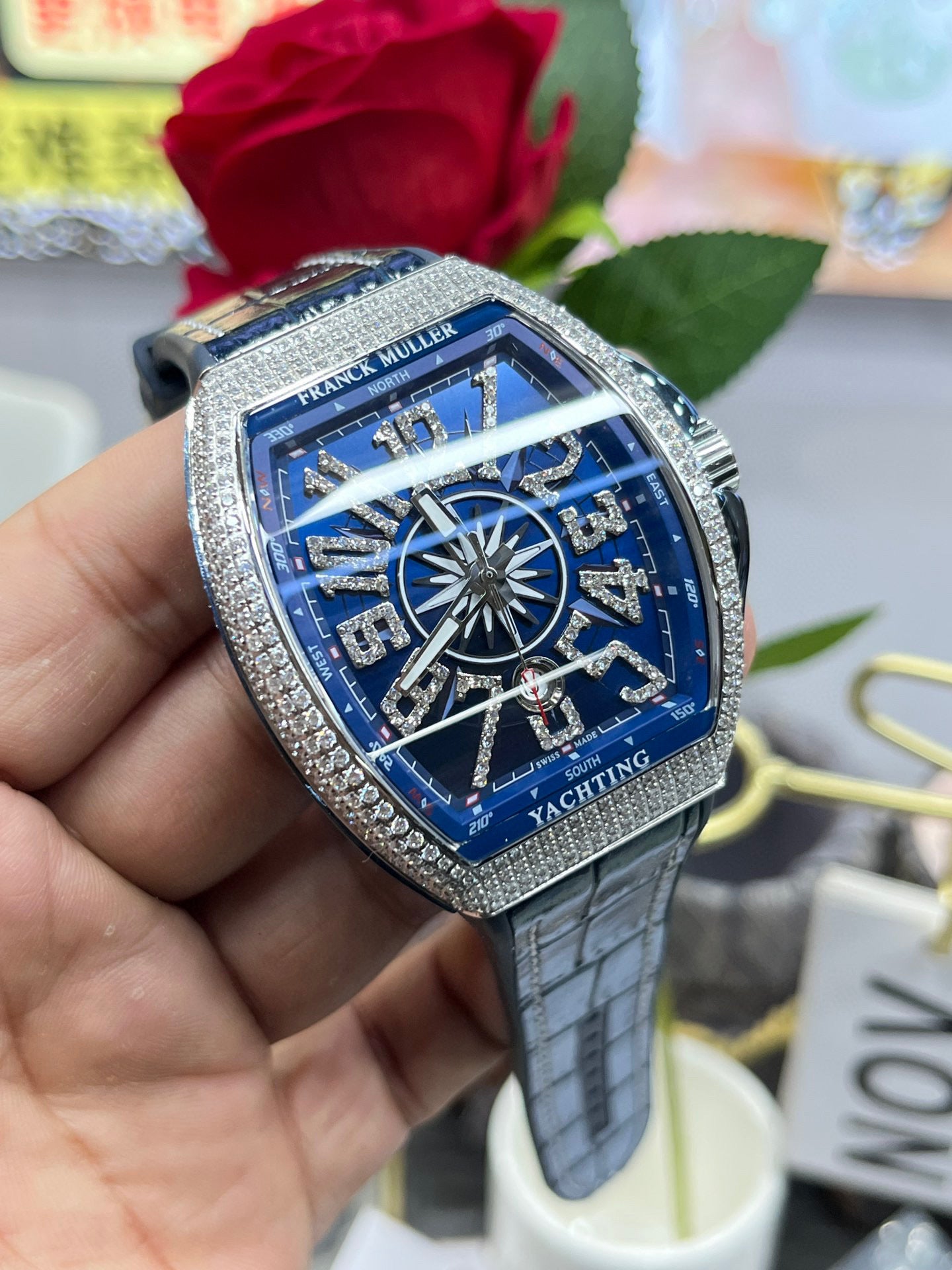 Franck Muller Vanguard V45 Yachting Diamond Bezel Blue Dial (Franck Muller Vanguard V45 Yachting с бриллиантовым безелем, синий циферблат)