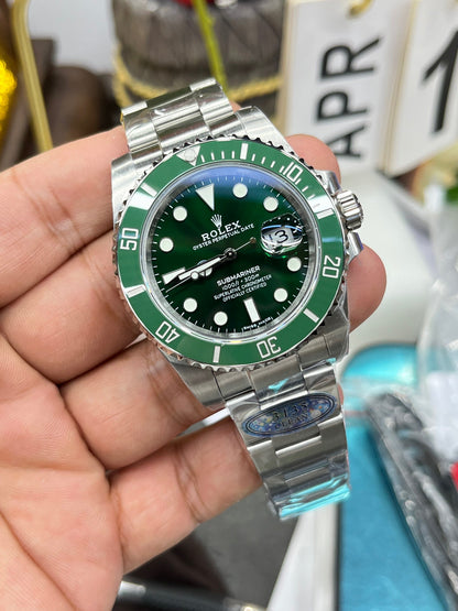Rolex Submariner Date 116610LV (Rolex Submariner “зелёный люм/Green Hulk”, второе поколение)