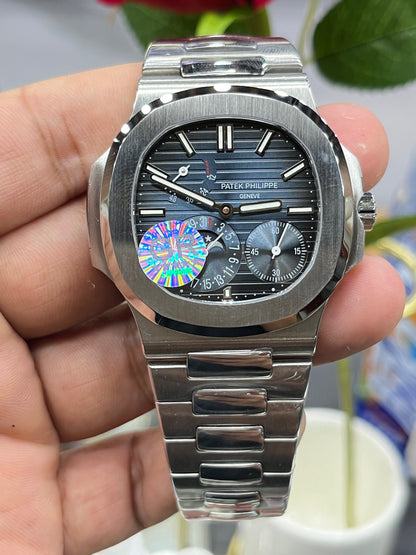 Patek Philippe Nautilus 5712/1A-001 (Patek Philippe Nautilus 5712 «Президентская модель»)