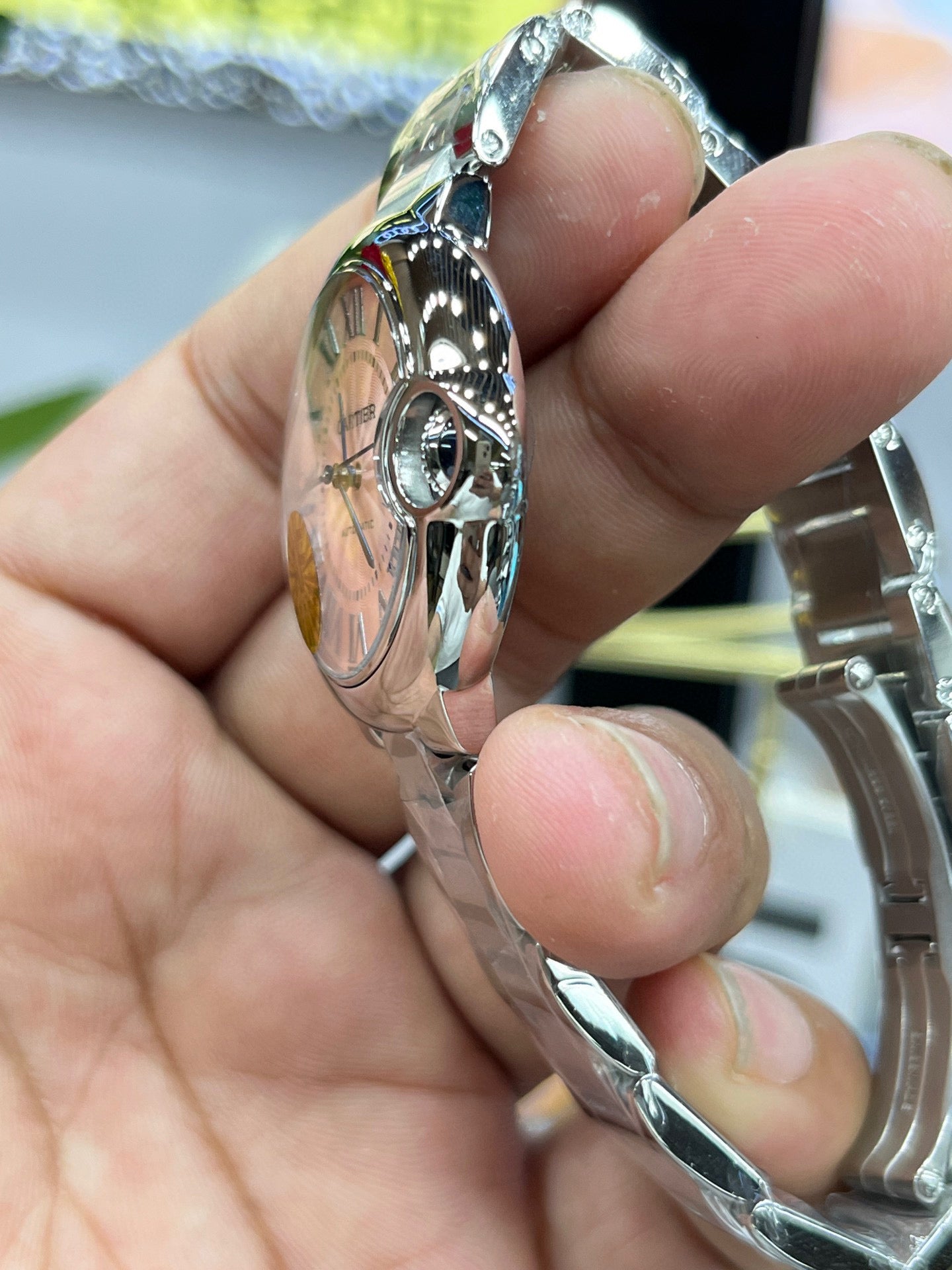 Cartier Ballon Bleu de Cartier W6920097 (Cartier Ballon Bleu 33 мм, розовый циферблат)