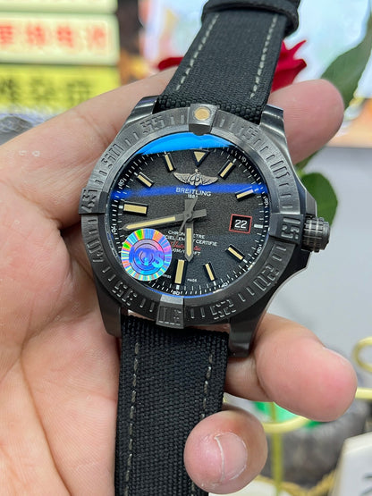 Breitling Avenger B01 Chronograph 44 V17311101B1W1 (Breitling Avenger V17311101B1W1)