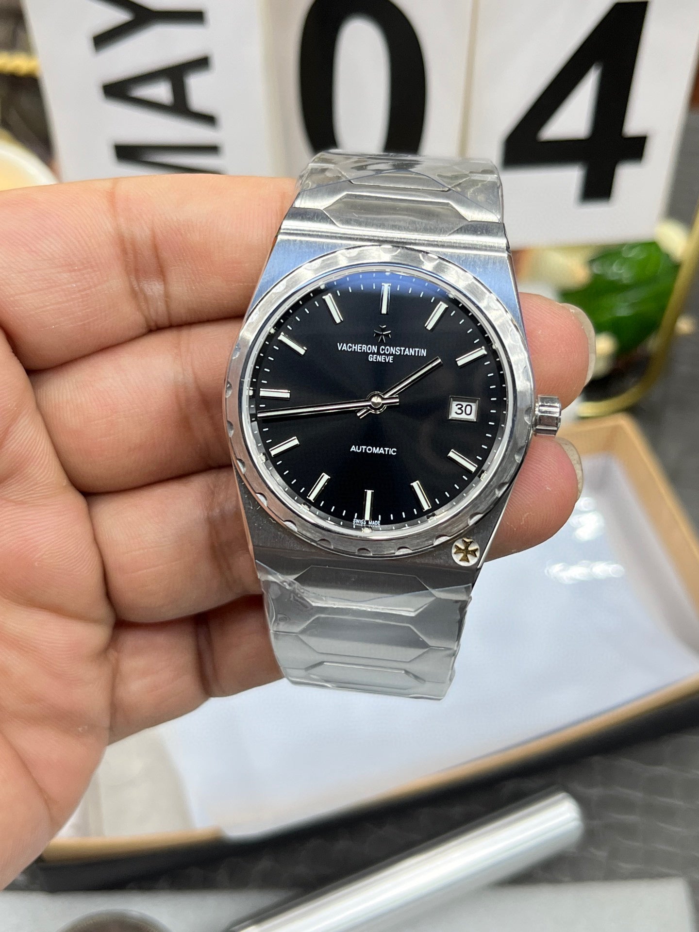 Vacheron Constantin Historiques 222 4200H/222A-B934 (Vacheron Constantin Historiques 222, чёрный циферблат)