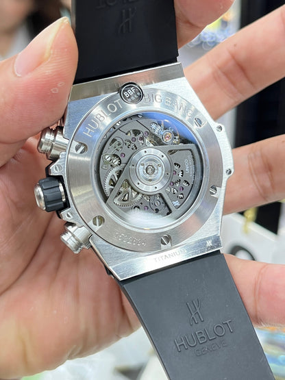 Hublot Big Bang Unico Full Diamond 441.NX.1171.RX.0904 (Hublot Big Bang «полный бриллиантовый паве»)