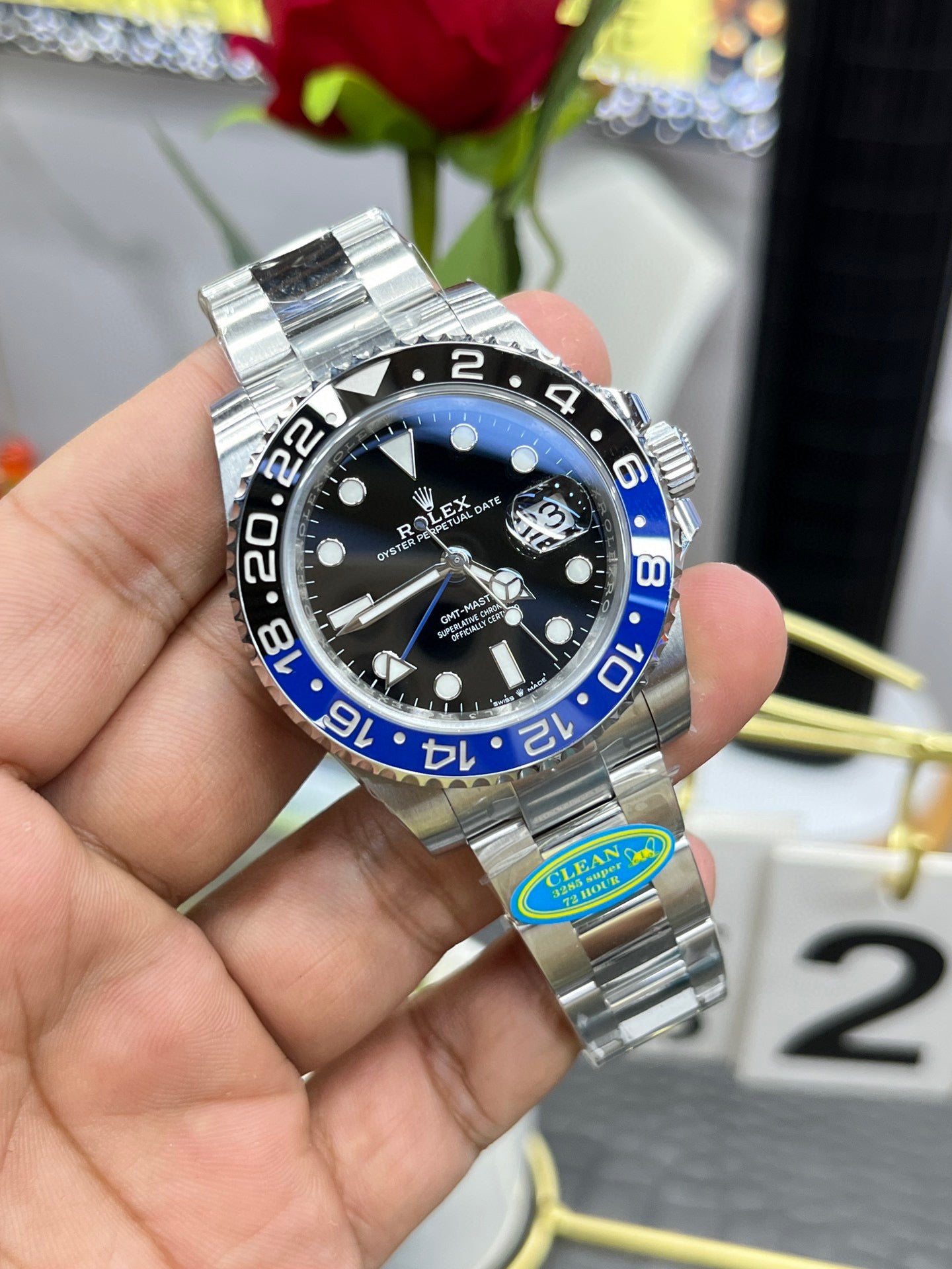 Rolex GMT-Master II 126710BLNR-0002 («Batman» / «Pepsi style» — «интернациональный синий-черный безель»)