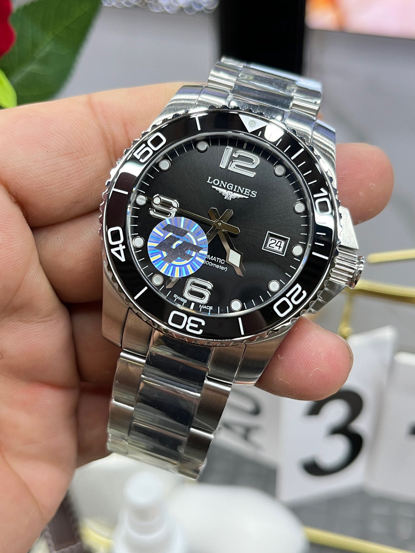 Longines Conquest L3.781.4.56.6 (Longines Conquest чёрный циферблат)