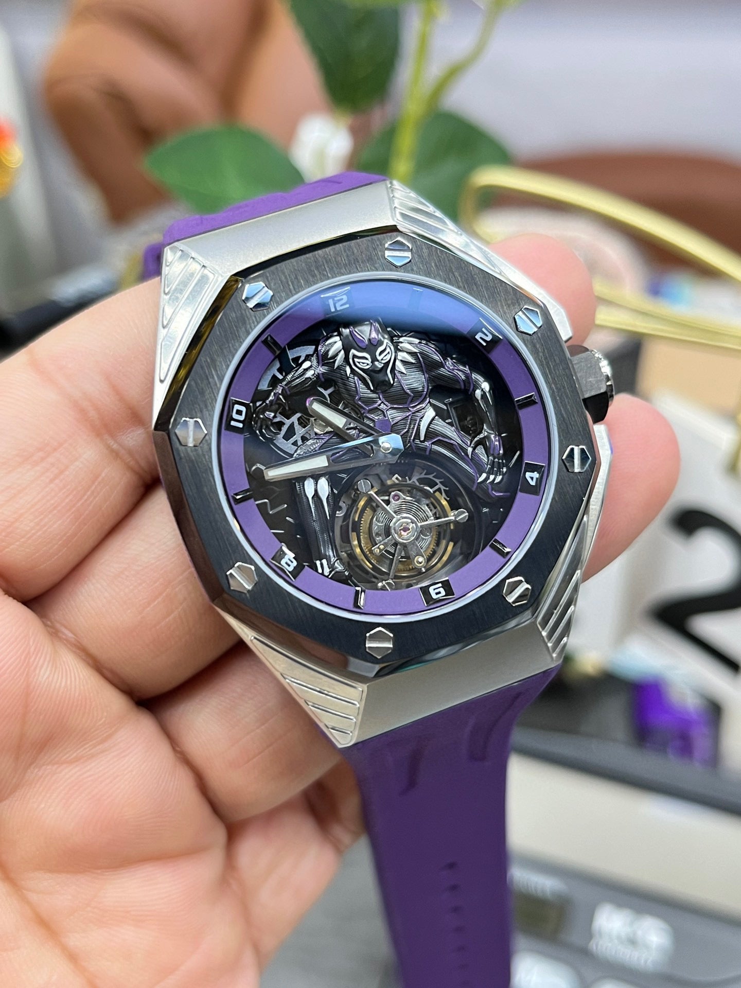 Audemars Piguet Royal Oak Concept Black Panther 26620IO.OO.D077CA.01 (Audemars Piguet «Black Panther»)