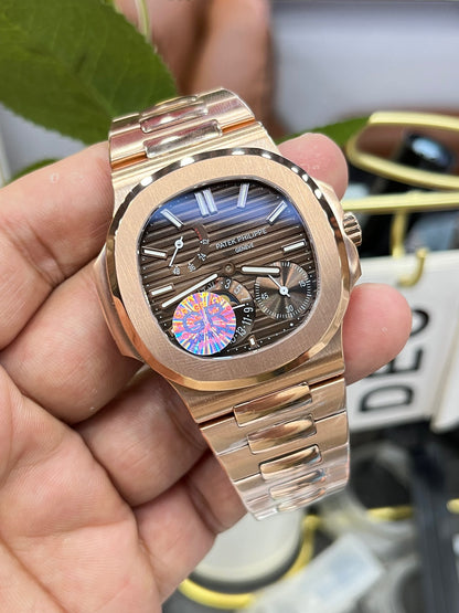 Patek Philippe Nautilus 5712/1R-001 (Patek Philippe Nautilus из розового золота)
