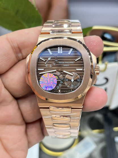 Patek Philippe Nautilus 5712/1R-001 (Patek Philippe Nautilus из розового золота)