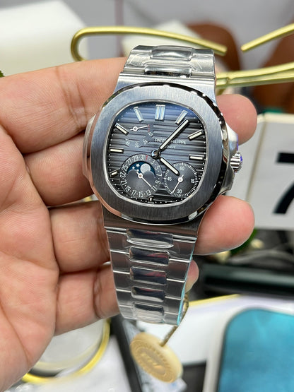 Patek Philippe Nautilus 5712G-001 (Patek Philippe Nautilus «President», белое золото)