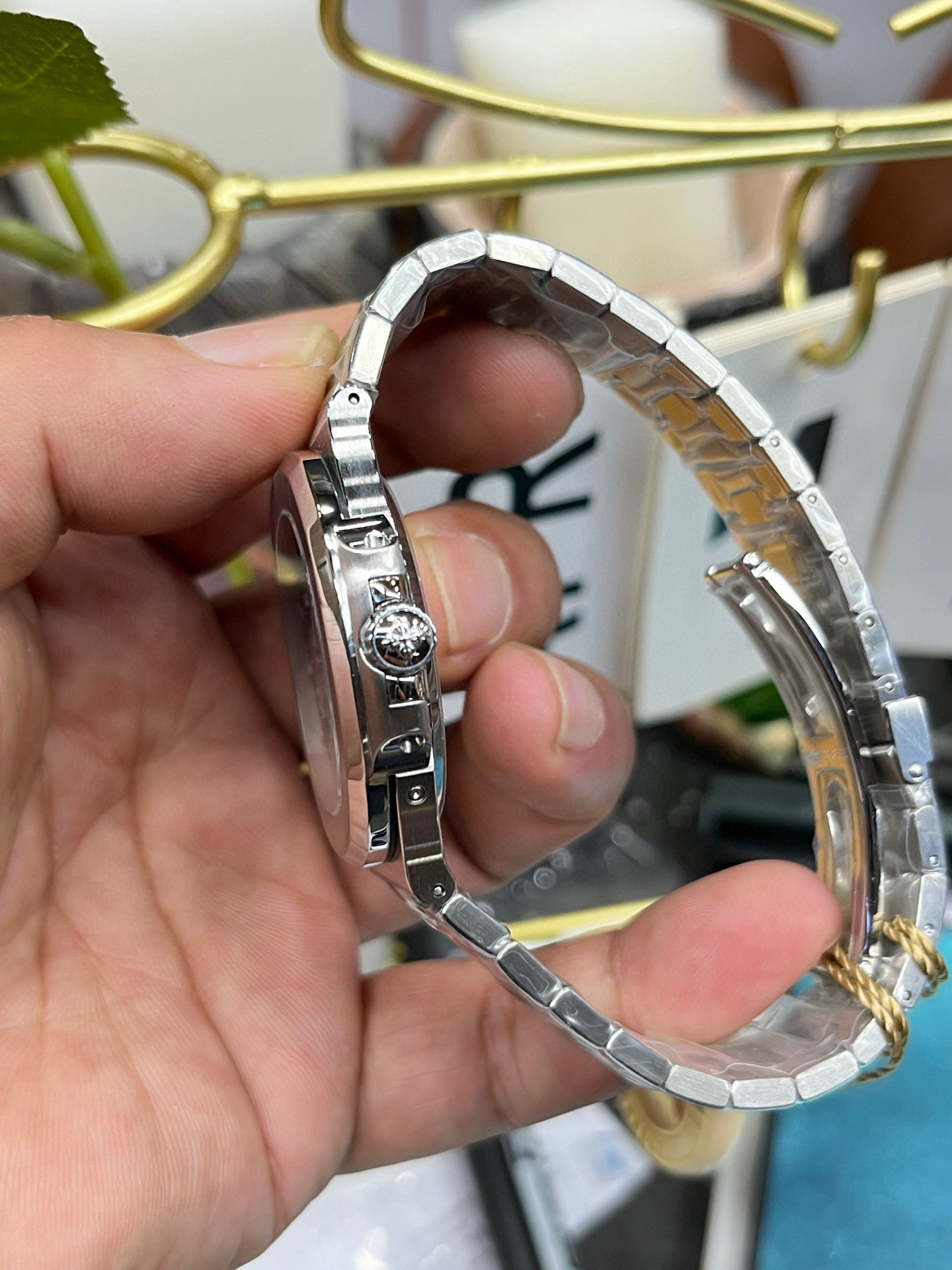 Patek Philippe Nautilus 5712G-001 (Patek Philippe Nautilus «President», белое золото)