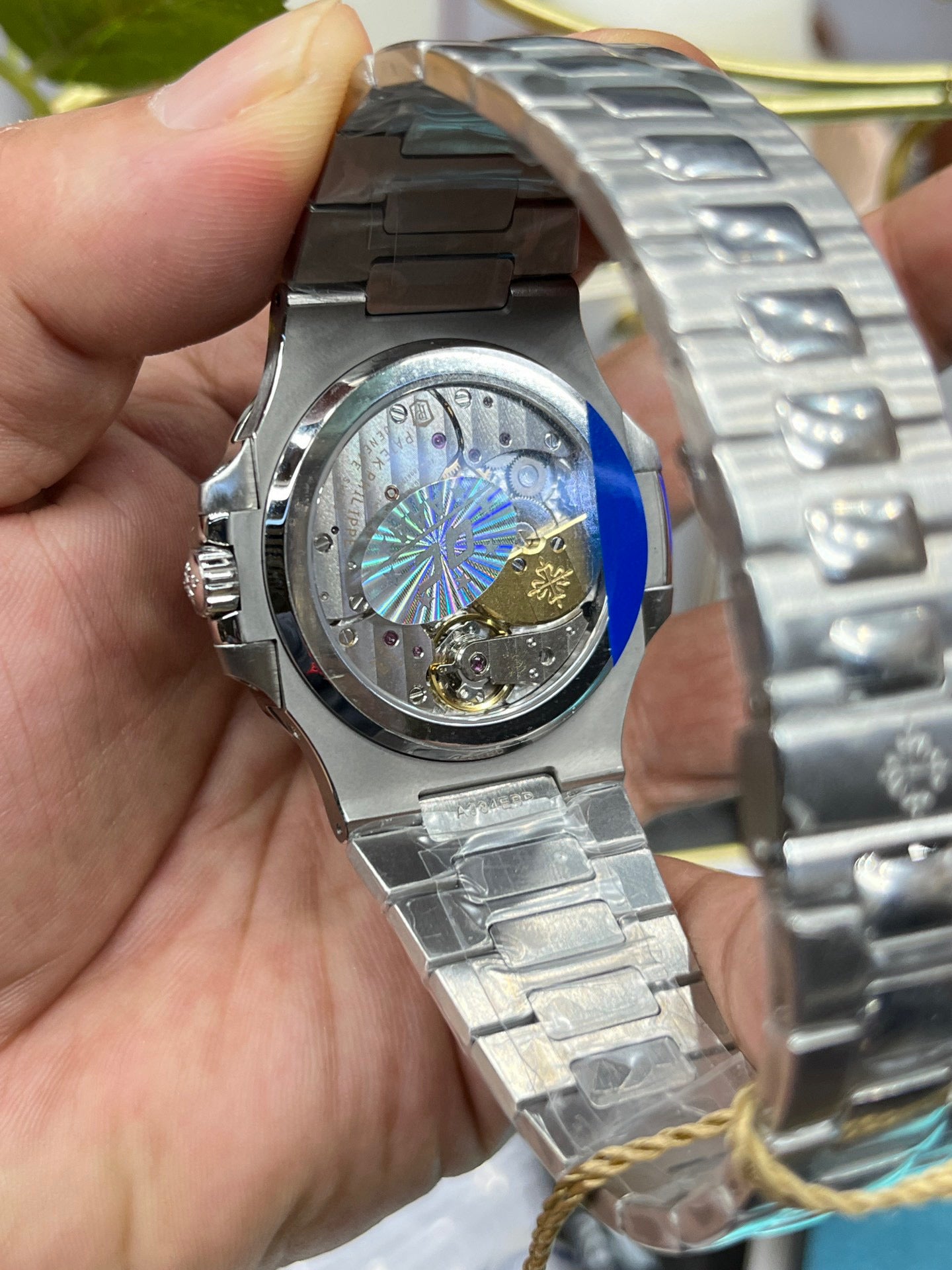Patek Philippe Nautilus 5712G-001 (Patek Philippe Nautilus «President», белое золото)