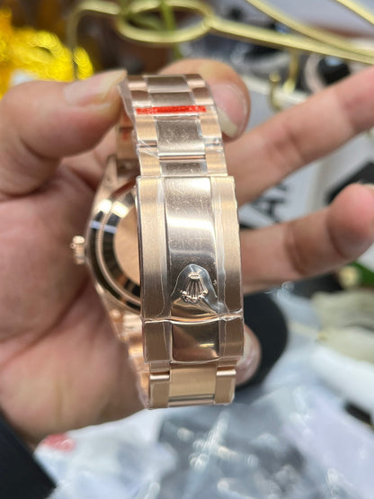 Rolex Sky-Dweller 336935-0001 (Rolex Sky-Dweller из розового золота)