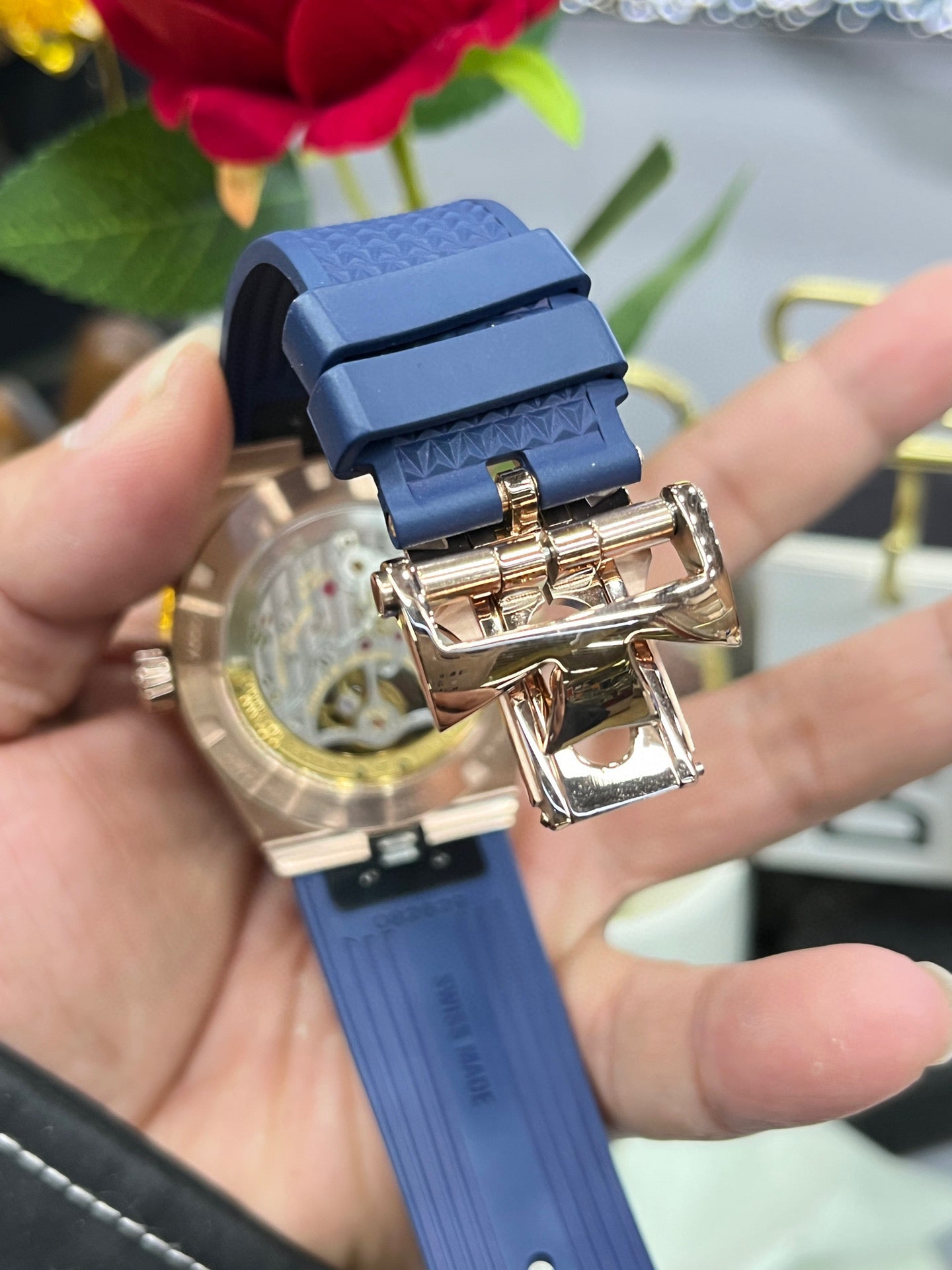 Vacheron Constantin Overseas Tourbillon 6000V/210R-B733 (Vacheron Constantin Overseas Tourbillon, розовое золото)