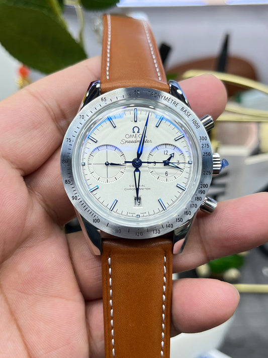 Omega Speedmaster Moonwatch 331.12.42.51.02.002 (Omega Speedmaster Moonwatch, белый циферблат)