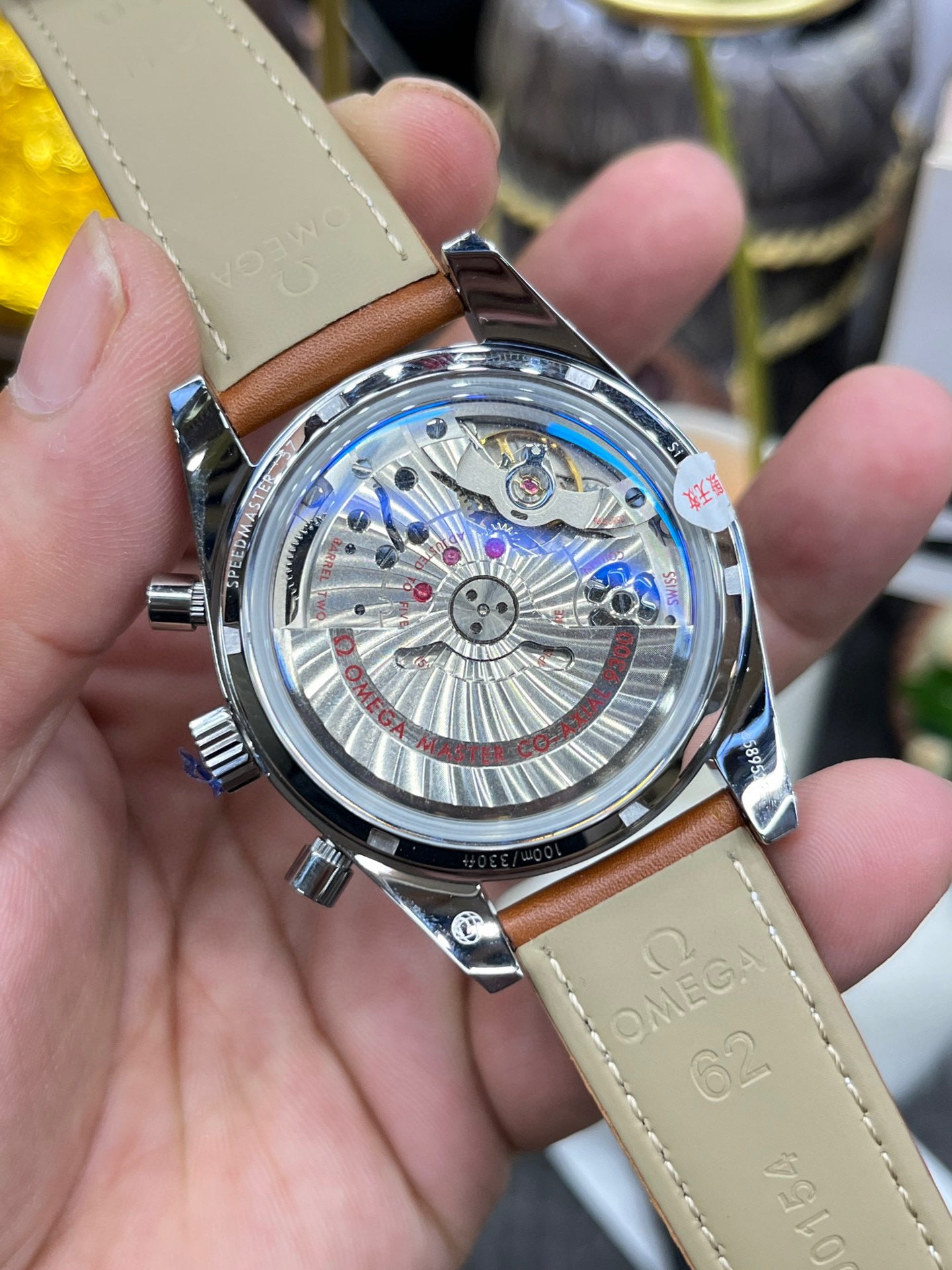 Omega Speedmaster Moonwatch 331.12.42.51.02.002 (Omega Speedmaster Moonwatch, белый циферблат)