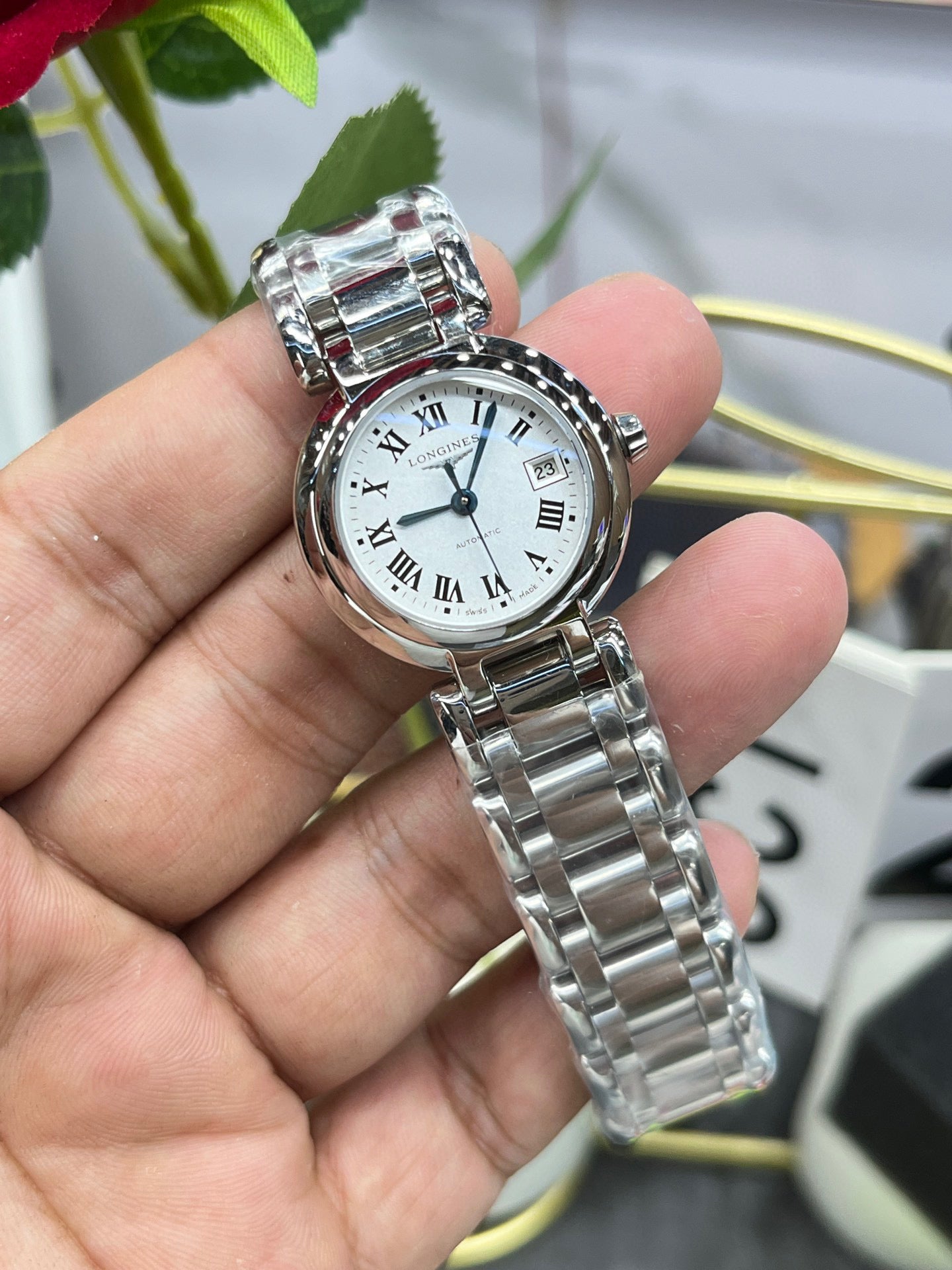 Longines PrimaLuna L8.113.4.71.6 (Longines PrimaLuna «Сердце Луны»)