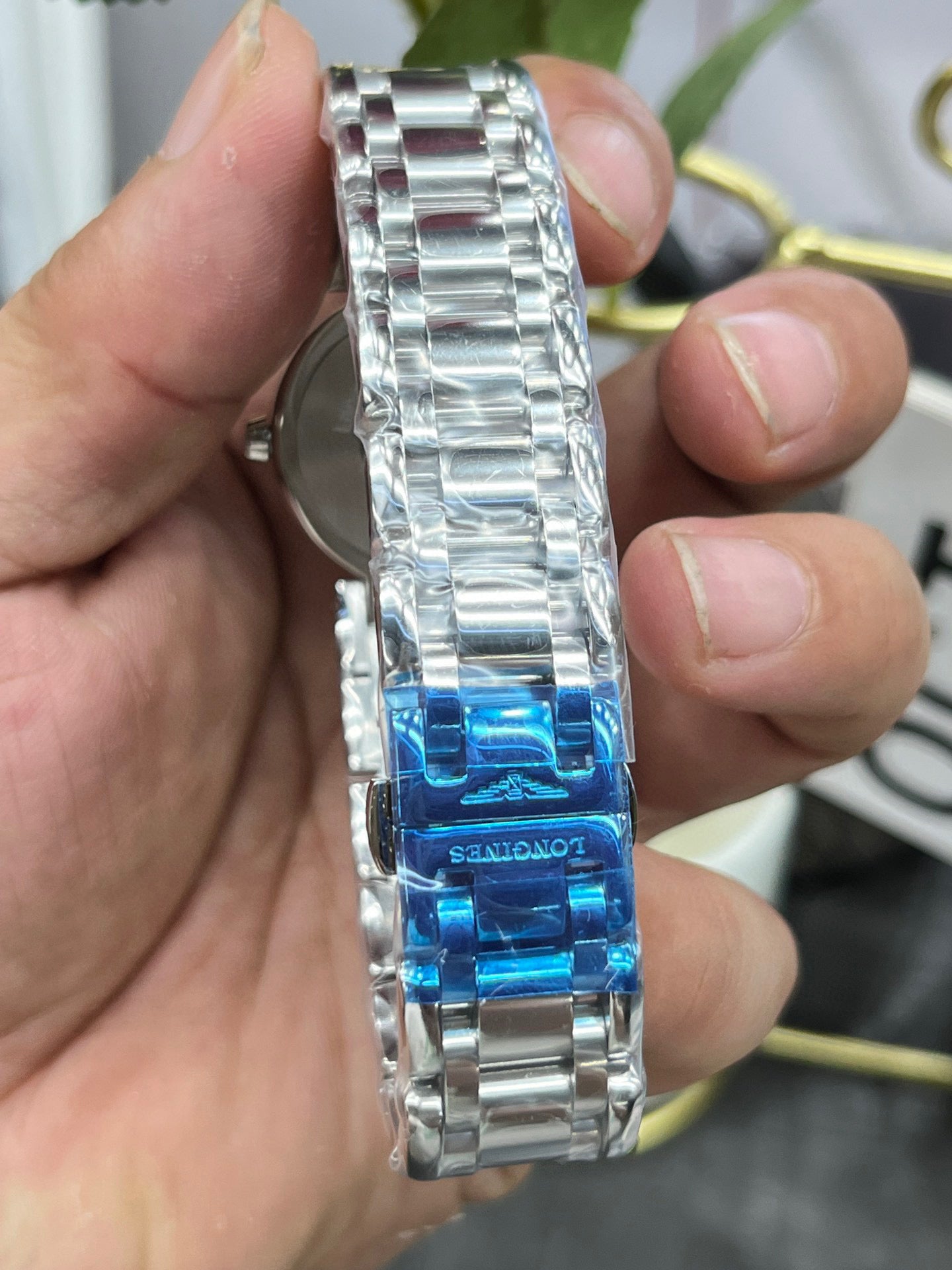 Longines PrimaLuna L8.113.4.71.6 (Longines PrimaLuna «Сердце Луны»)