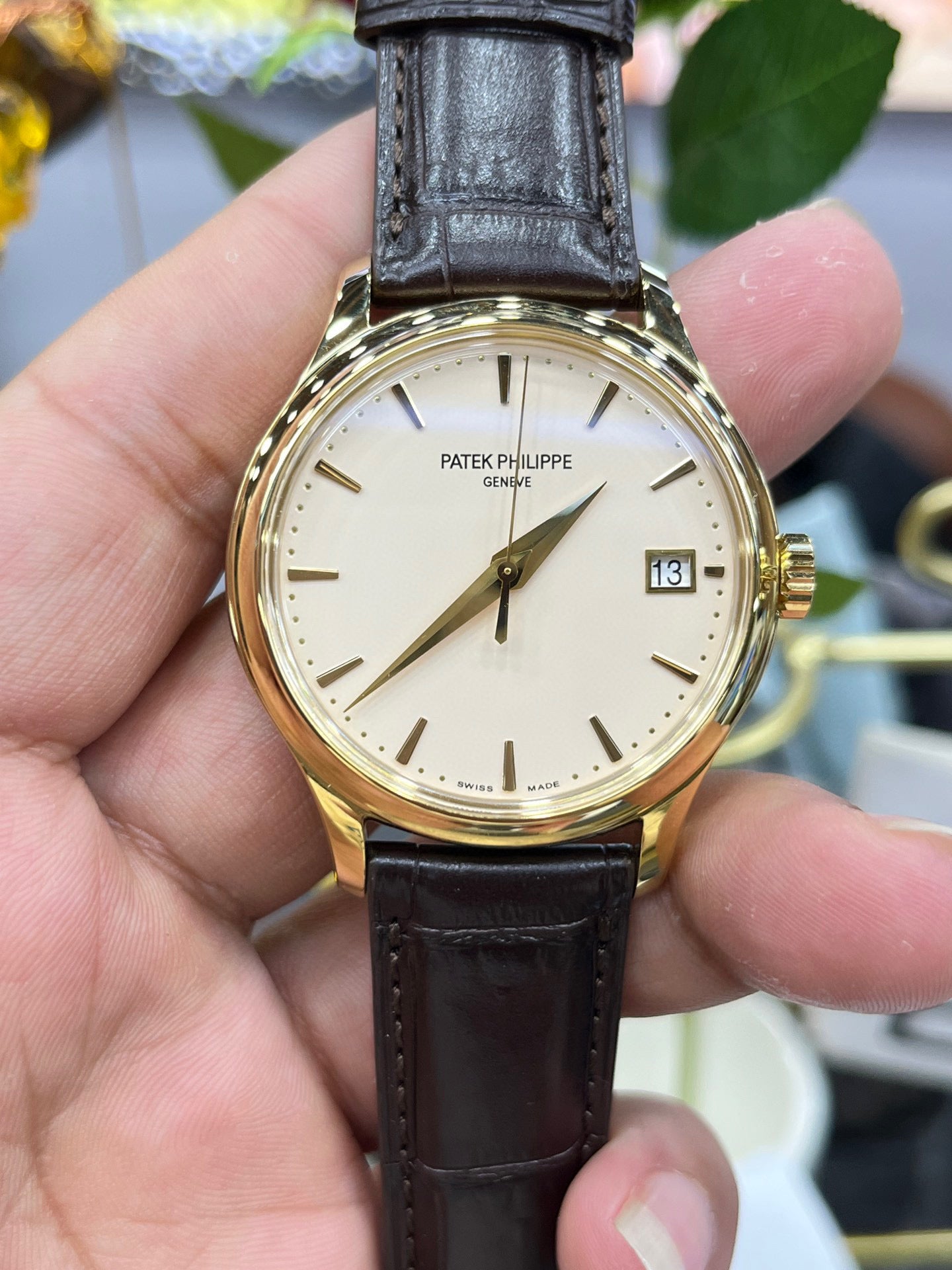 Patek Philippe Calatrava 5227J-001 (Patek Philippe Calatrava классическая)