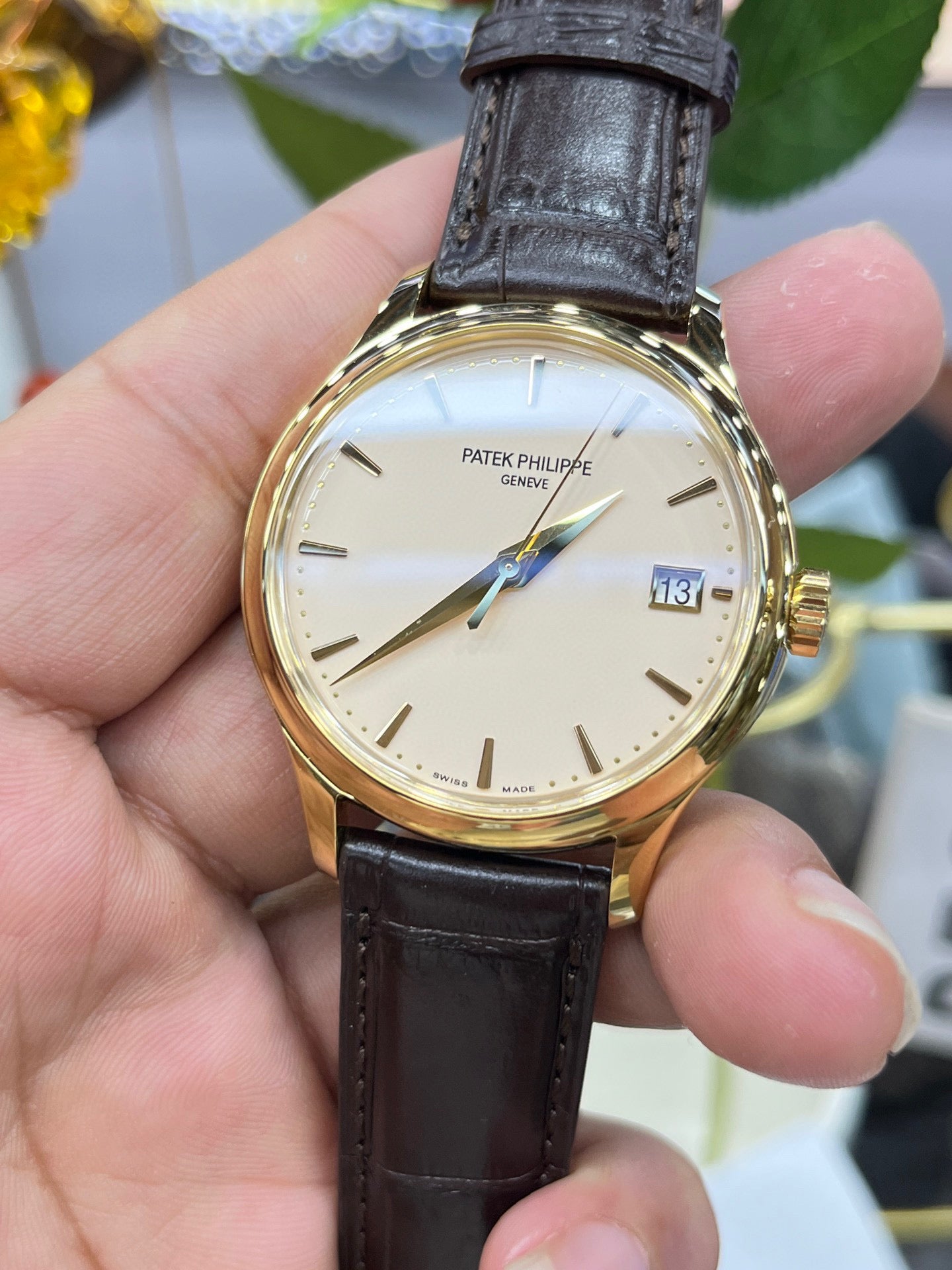 Patek Philippe Calatrava 5227J-001 (Patek Philippe Calatrava классическая)