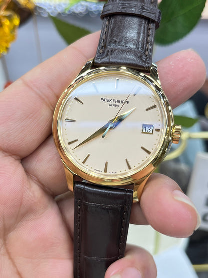 Patek Philippe Calatrava 5227J-001 (Patek Philippe Calatrava классическая)