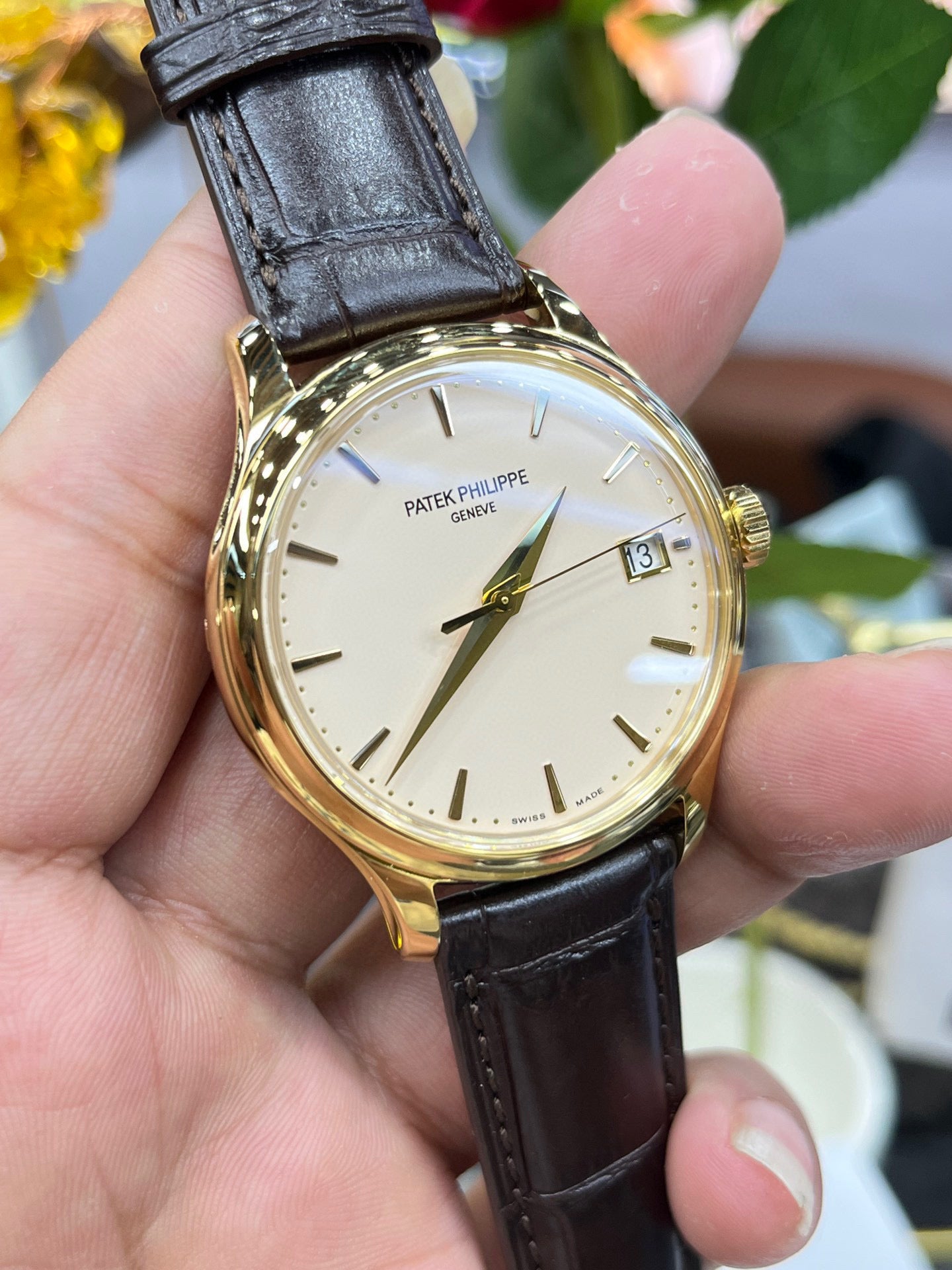 Patek Philippe Calatrava 5227J-001 (Patek Philippe Calatrava классическая)