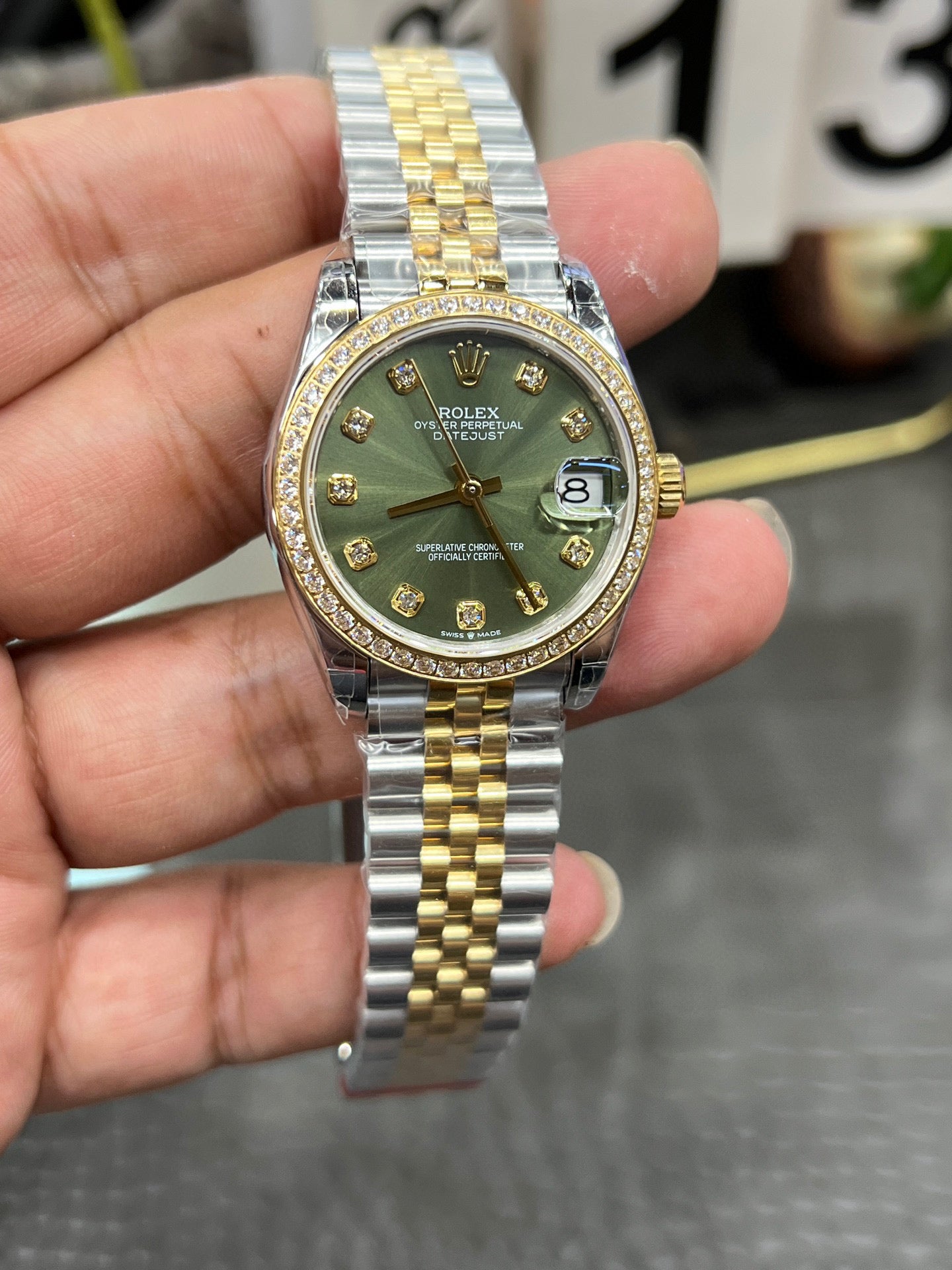 Rolex Datejust 31 278383RBR-0030 (Rolex Datejust с бриллиантовым безелем)