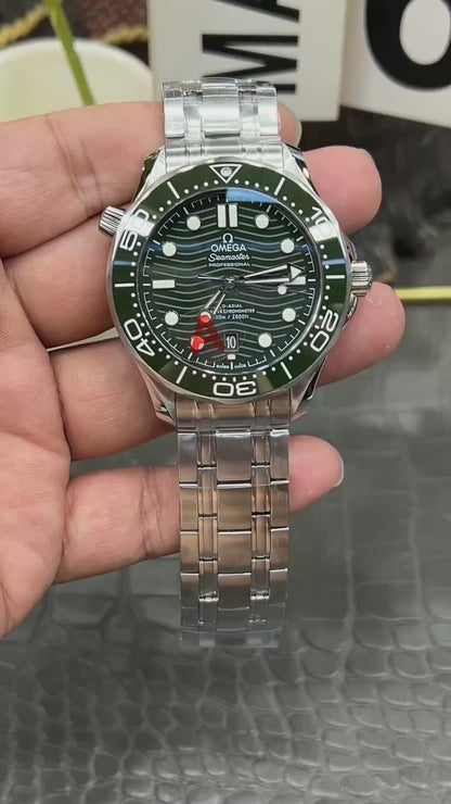 Omega Seamaster Diver 300M Co-Axial Master Chronometer 42 mm – Ref. 210.30.42.20.01.001