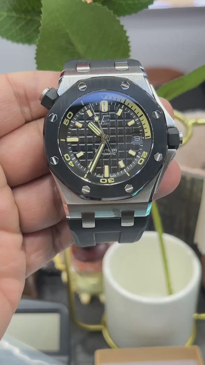 Audemars Piguet Royal Oak Offshore Chronograph 15720CN.OO.A002CA.01