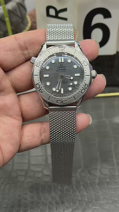 Omega Seamaster Diver 300M Co-Axial Master Chronometer 42 mm – Ref. 210.30.42.20.06.002