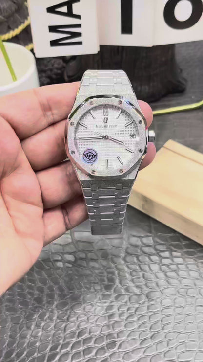 Audemars Piguet Royal Oak 15500 Frosted Gold White Dial