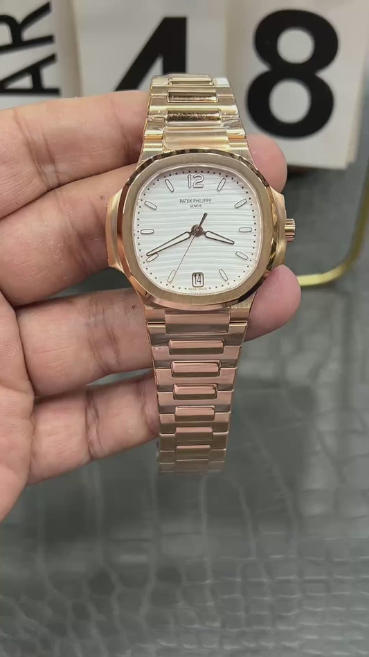 Patek Philippe Nautilus 35.2 mm – Ref. 7118/1R-001