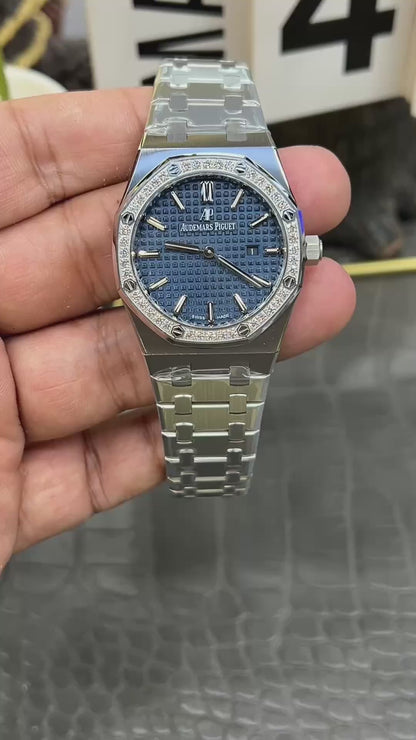 Audemars Piguet Royal Oak 37 mm – Ref. 67651IP