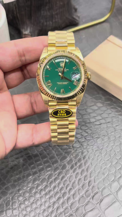 Rolex Day-Date 40 18K Yellow Gold Green Dial (Ref. m228238-0061)